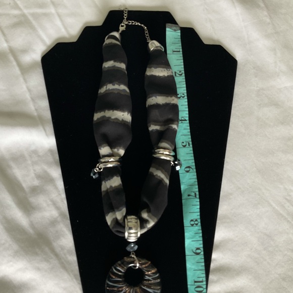 Necklace - Picture 2 of 4